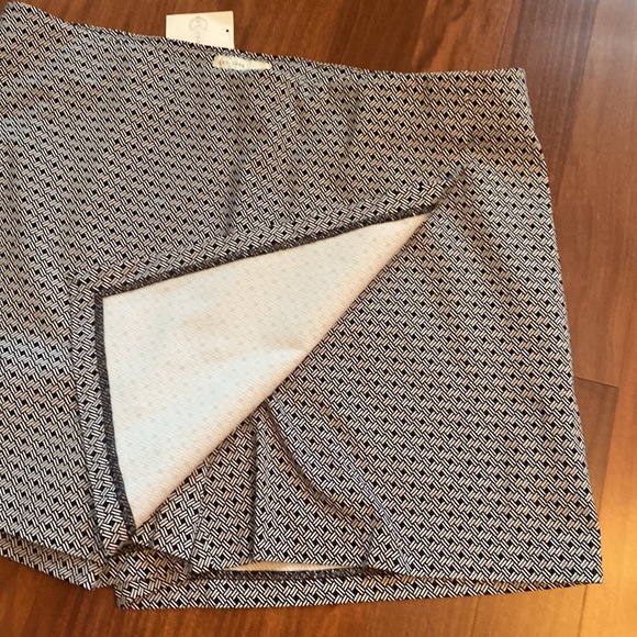 Cato Est. 1946 NWT Black & White Design Skort Women - Sz 18W Pull On - Picture 3 of 14